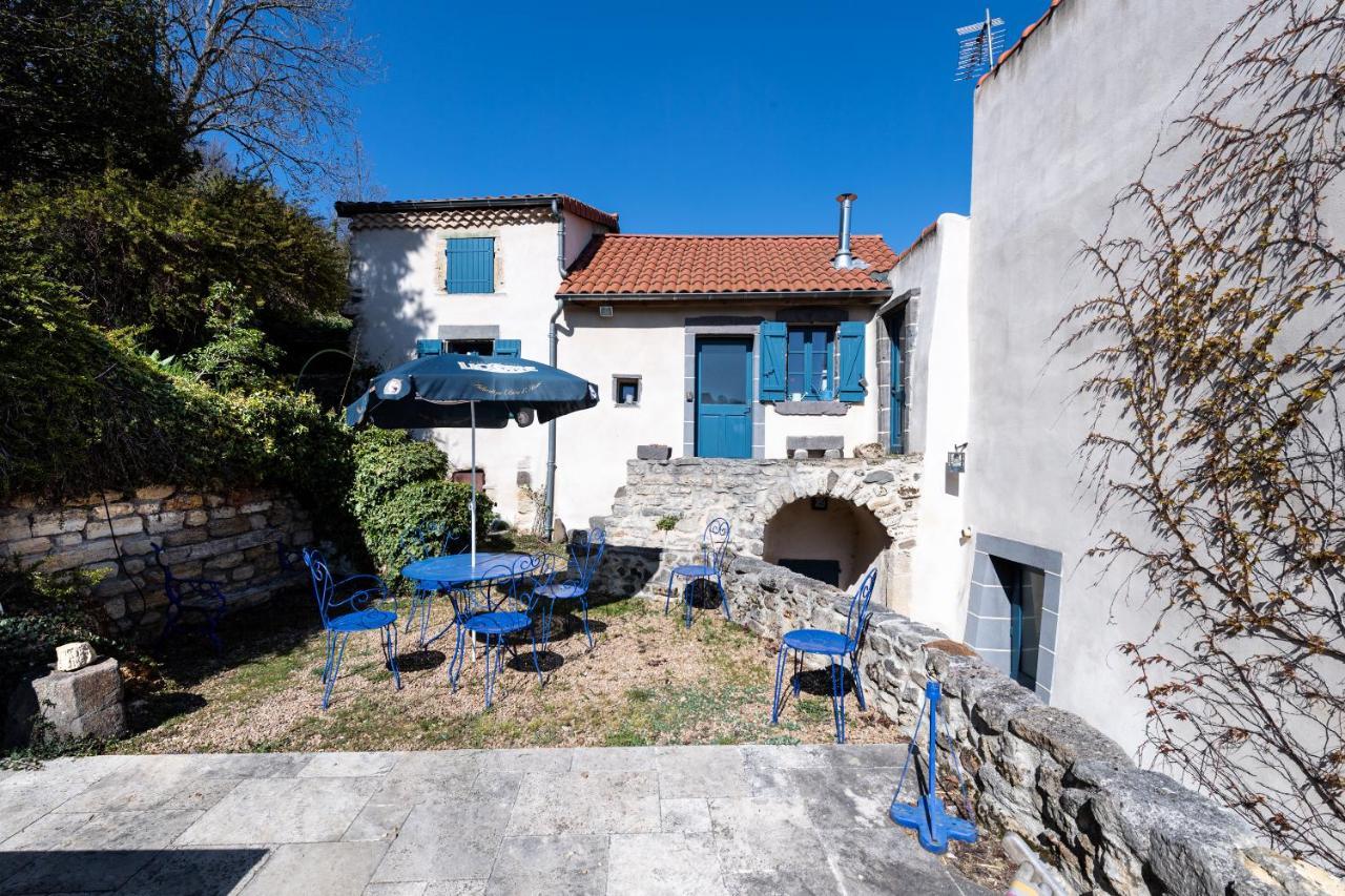 Grand Gite Du Bistrot D'Ici Saint-Saturnin  Bagian luar foto
